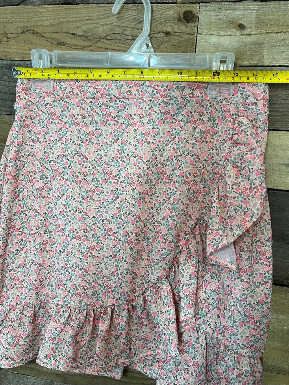 PrettyLittleThing Pink Floral Ruffle Mini Skirt - Picture 5 of 14